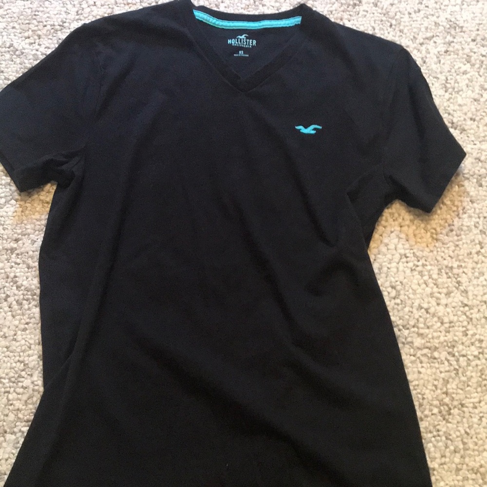 Hollister v-neck